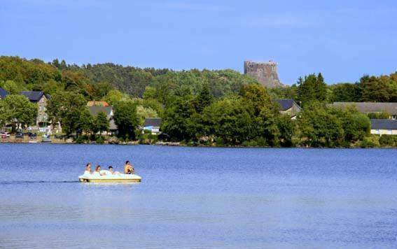 Hotel Domaine Du Lac Chambon Мурол Екстериор снимка