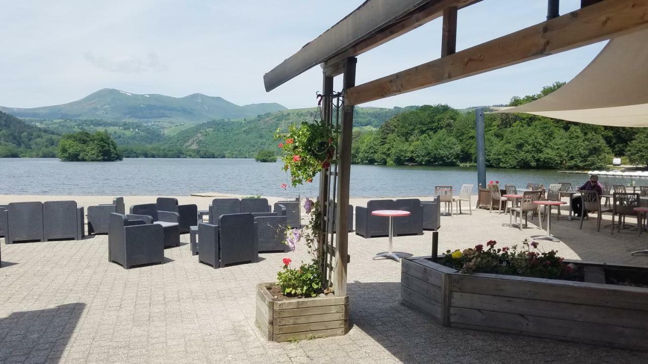 Hotel Domaine Du Lac Chambon Мурол Екстериор снимка