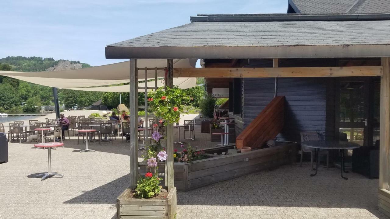 Hotel Domaine Du Lac Chambon Мурол Екстериор снимка